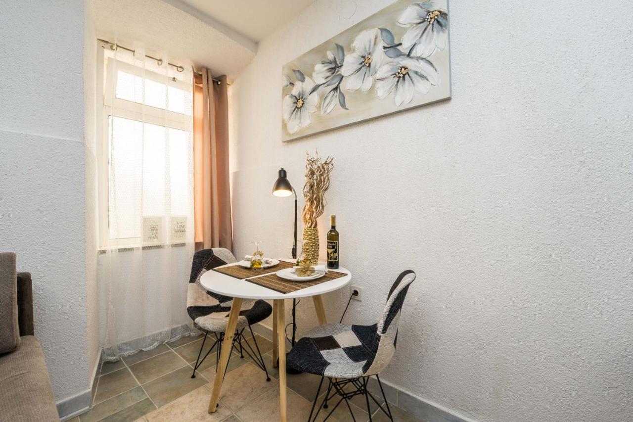 Apartman Evita ซาดาร์ ภายนอก รูปภาพ