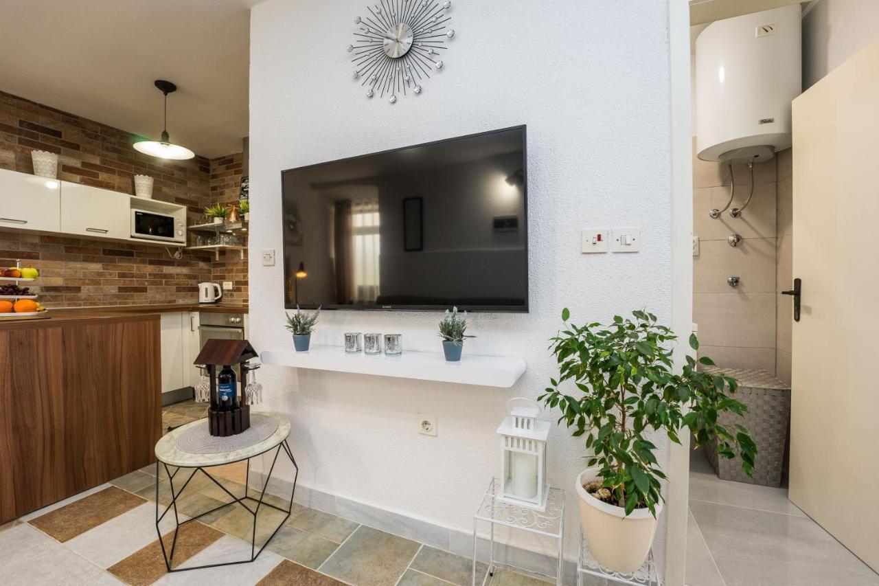 Apartman Evita ซาดาร์ ภายนอก รูปภาพ