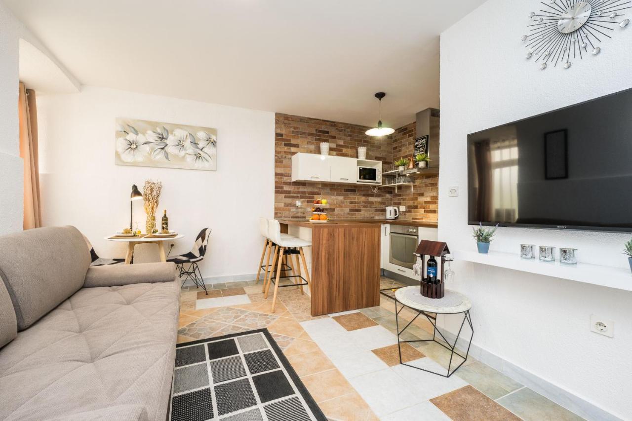 Apartman Evita ซาดาร์ ภายนอก รูปภาพ